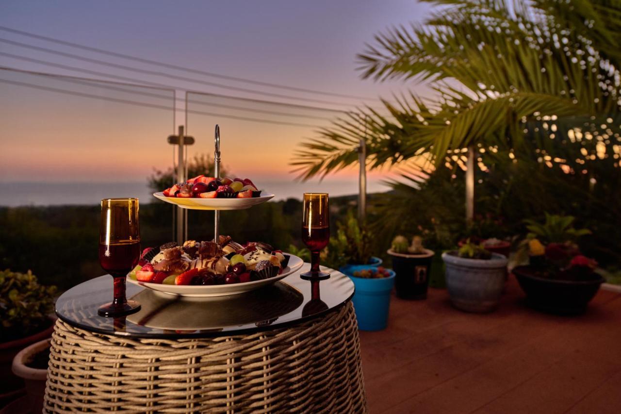 Villanelle Bed&Breakfast Tala Esterno foto
